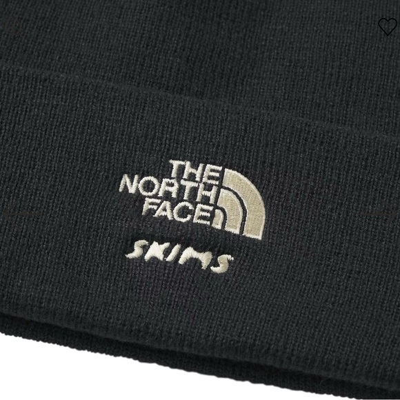 The North Face x SKIMS Onyx Black Beanie Knit Hat NWT Exclusive Limited SKIMS - Picture 3 of 5